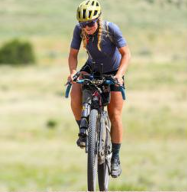 Meaghan Hackinen is the first woman to finish the 2024 Tour Divide - Jefe.bike