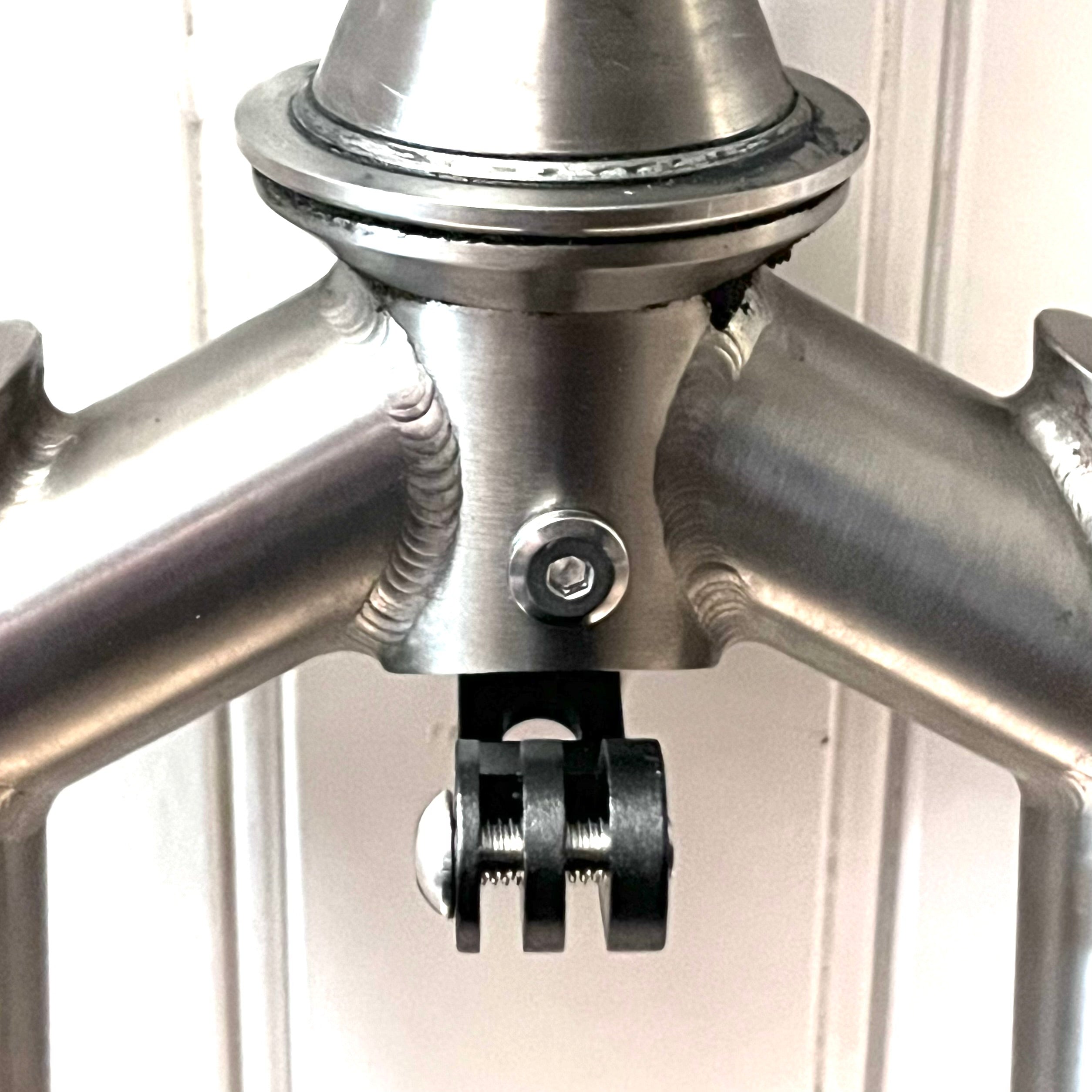 Jefe Velo Aluminum Fork Crown GoPro Mount - Jefe.bike